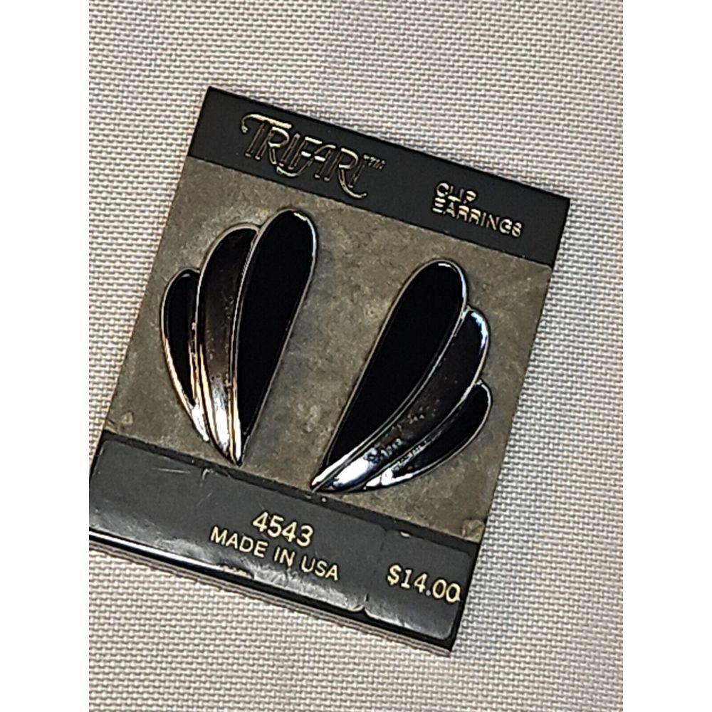 Vintage Trifari Clip-On FAN EARRINGS Teardrop Black‎ & Silver 80s New Old Stock